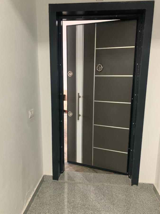 Daily Apartment ติรานา ภายนอก รูปภาพ